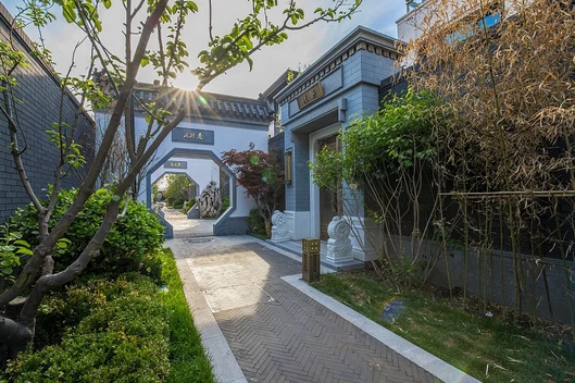 淺談中式園林景觀建筑設計特點